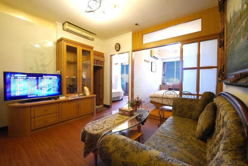 Apartament Jia Jia House Kaohsiung Zewnętrze zdjęcie